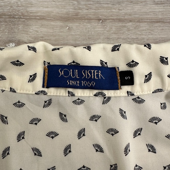 Soul Sister Clothing Blouse, S - Picture 6 of 7